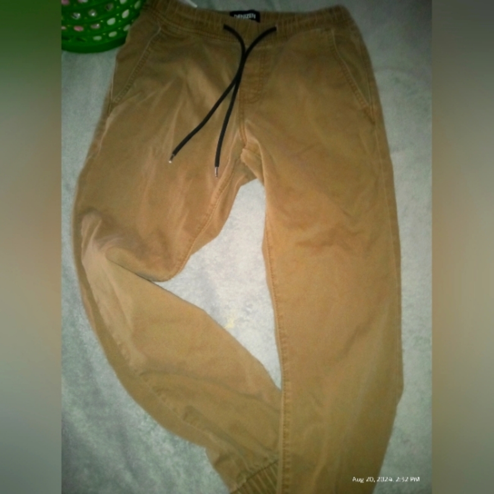 Denizen from Levi's khaki joggers